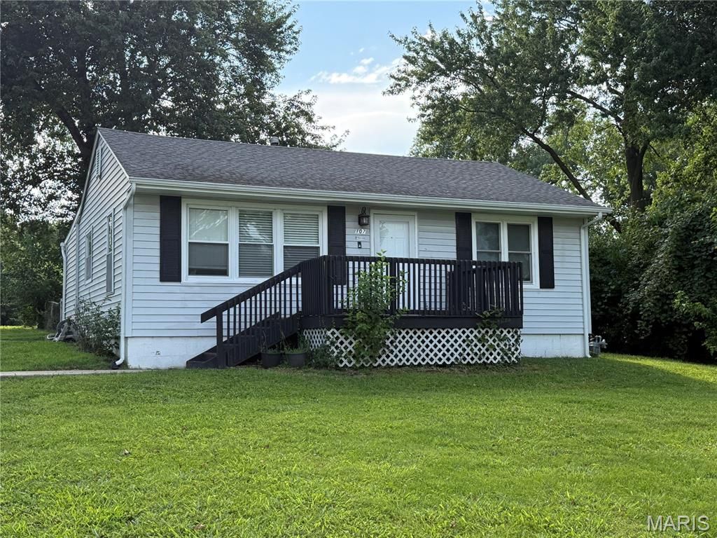 107 Brookside Drive, O'fallon, IL 62269