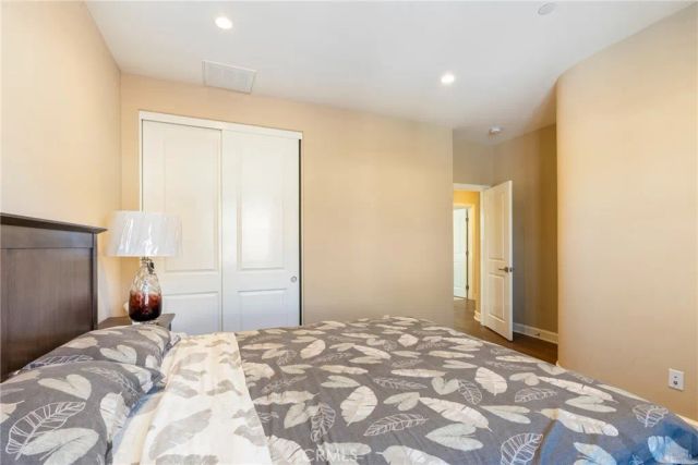 71 Brixton, Irvine, CA 92620