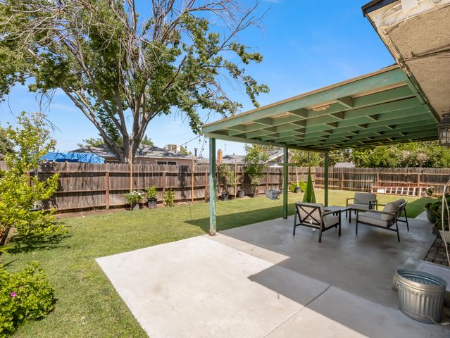 4535 N Laureen Avenue, Fresno, CA 93726