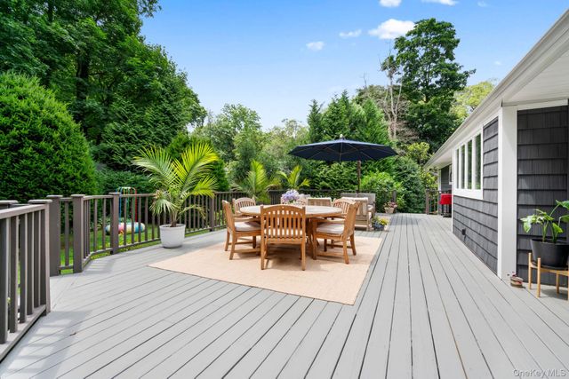 32 Hennessey Drive, Huntington, NY 11743