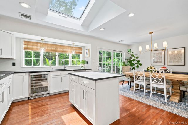 32 Hennessey Drive, Huntington, NY 11743