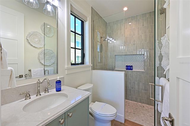 113 PALMETTO AVENUE, Anna Maria, FL 34216