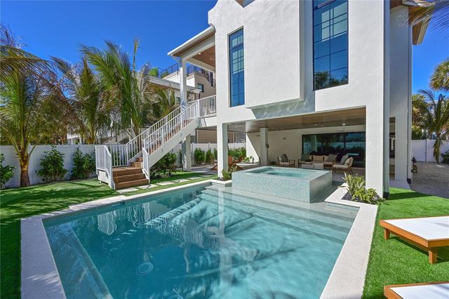 113 PALMETTO AVENUE, Anna Maria, FL 34216