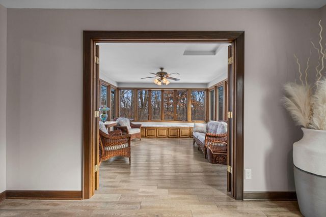 4687 Parkridge Drive, Eagan, MN 55123