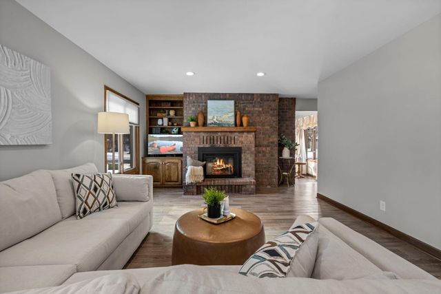 4687 Parkridge Drive, Eagan, MN 55123