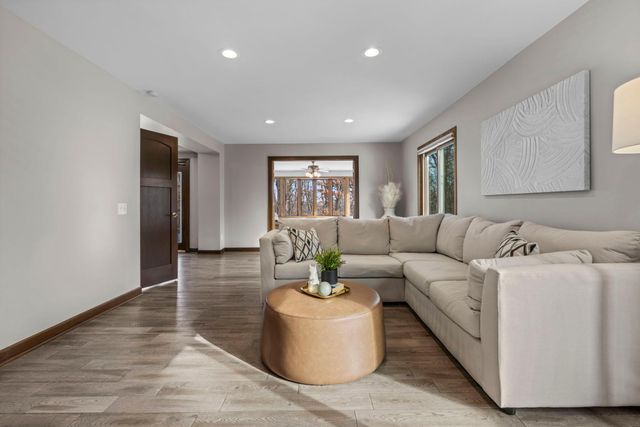 4687 Parkridge Drive, Eagan, MN 55123