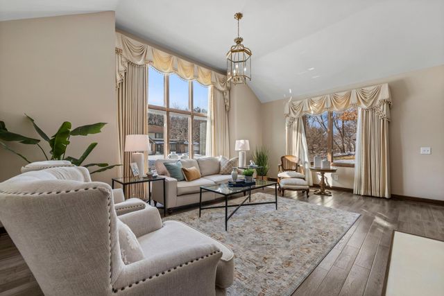 4687 Parkridge Drive, Eagan, MN 55123