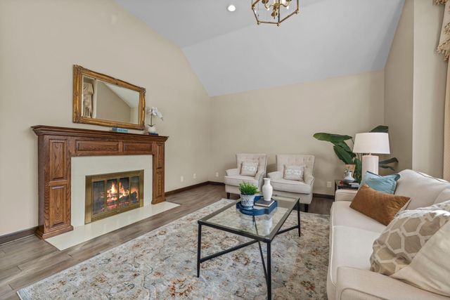 4687 Parkridge Drive, Eagan, MN 55123