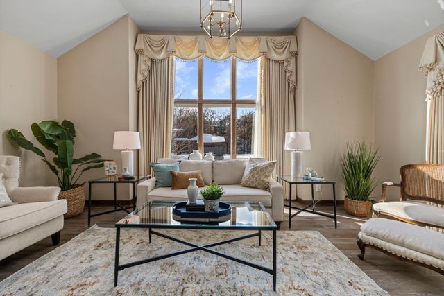 4687 Parkridge Drive, Eagan, MN 55123