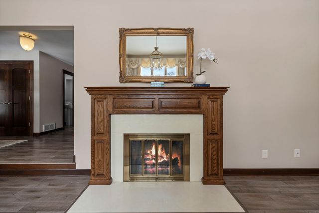 4687 Parkridge Drive, Eagan, MN 55123