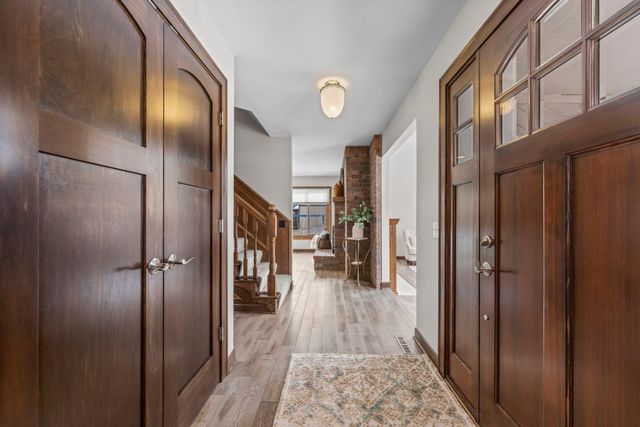 4687 Parkridge Drive, Eagan, MN 55123