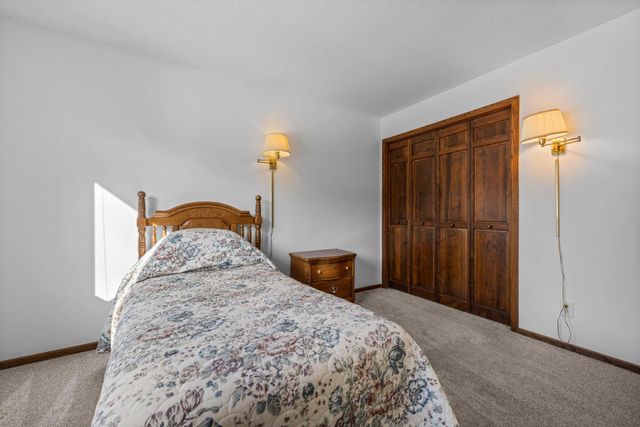 4687 Parkridge Drive, Eagan, MN 55123