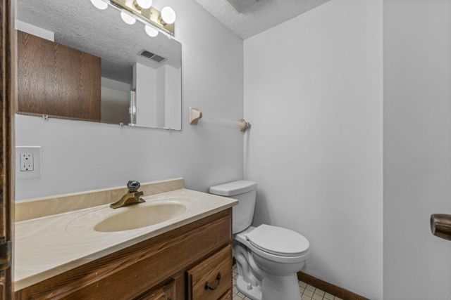 4687 Parkridge Drive, Eagan, MN 55123