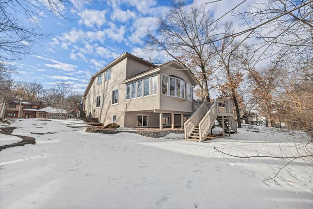 4687 Parkridge Drive, Eagan, MN 55123