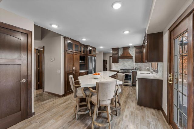 4687 Parkridge Drive, Eagan, MN 55123