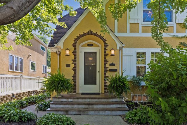 4033 Ewing Avenue S, Minneapolis, MN 55410