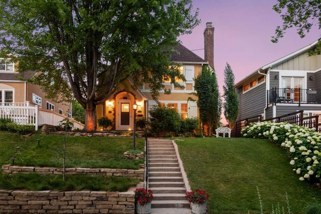 4033 Ewing Avenue S, Minneapolis, MN 55410