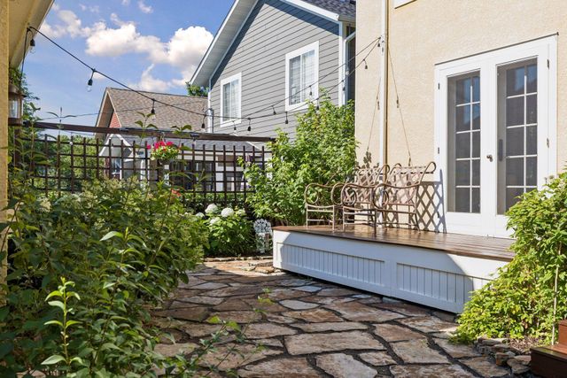 4033 Ewing Avenue S, Minneapolis, MN 55410