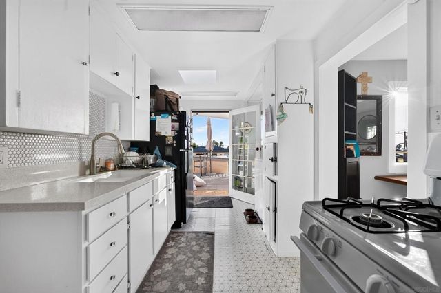 4745 Coronado, San Diego, CA 92107