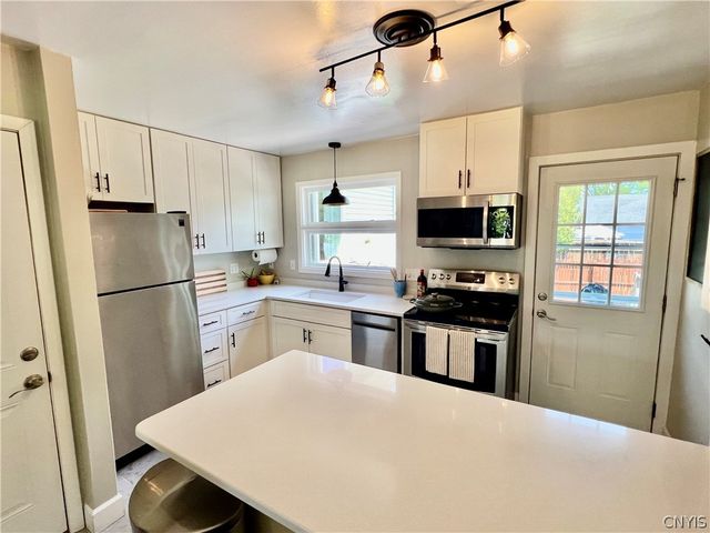 15 Gregory Street, Oswego, NY 13126
