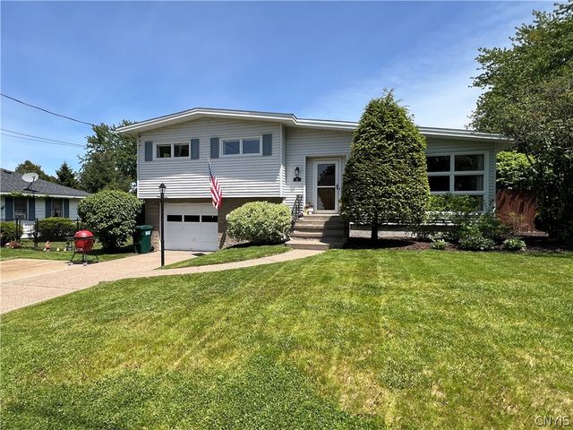 15 Gregory Street, Oswego, NY 13126