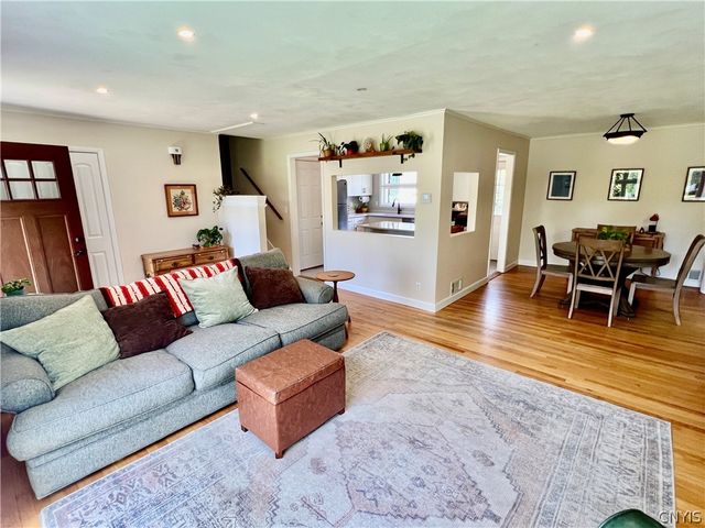 15 Gregory Street, Oswego, NY 13126