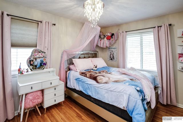 4211 N 94th Street, Omaha, NE 68134