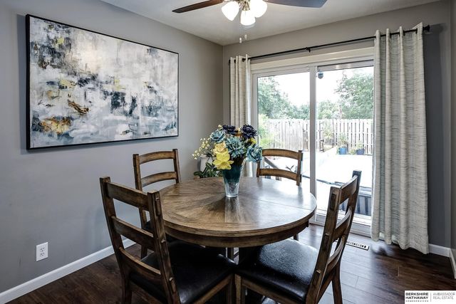 4211 N 94th Street, Omaha, NE 68134