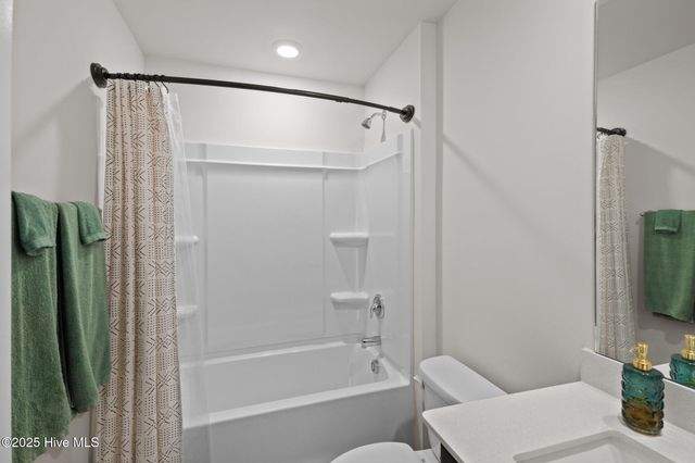 4001 Madeline Farm Boulevard, New Bern, NC 28560