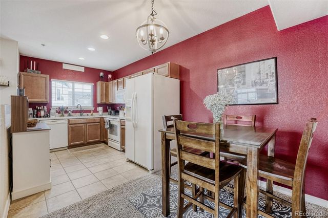 23510 E Alamo Place E, Aurora, CO 80016