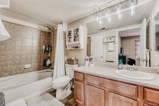 23510 E Alamo Place E, Aurora, CO 80016