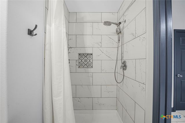 133 Alamo Drive, Pipe Creek, TX 78063