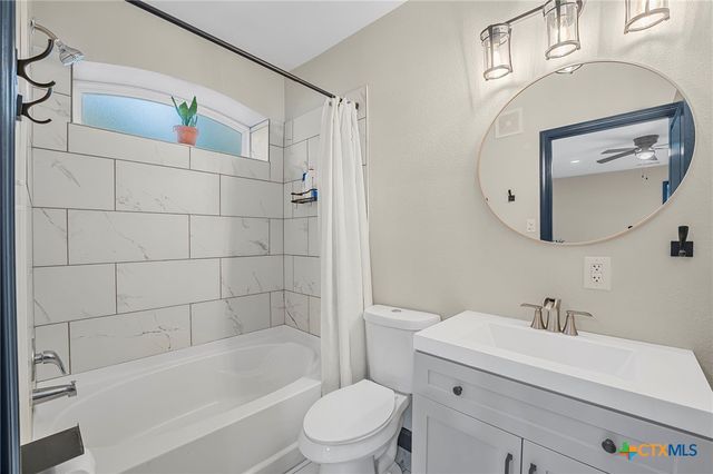 133 Alamo Drive, Pipe Creek, TX 78063