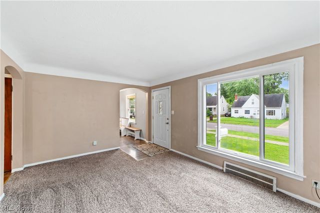 5000 Kenmore Avenue, Parma, OH 44134