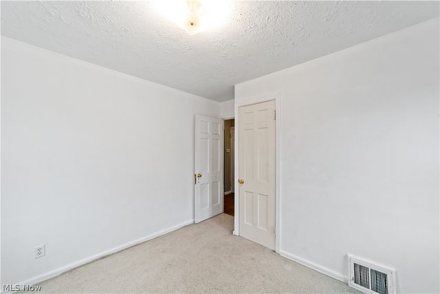 5000 Kenmore Avenue, Parma, OH 44134