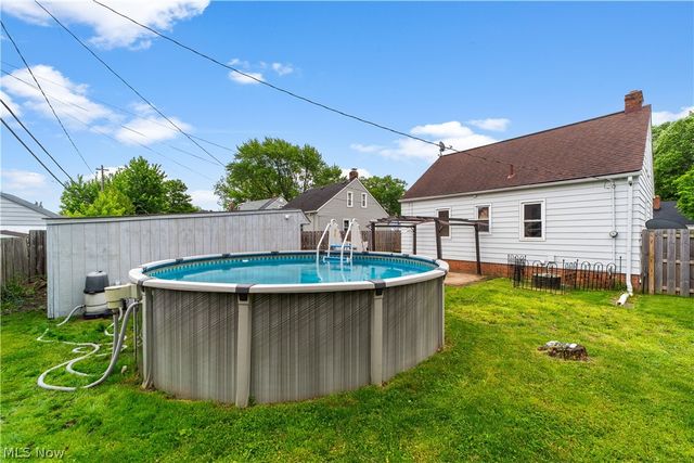 5000 Kenmore Avenue, Parma, OH 44134