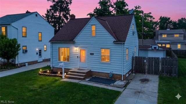 5000 Kenmore Avenue, Parma, OH 44134