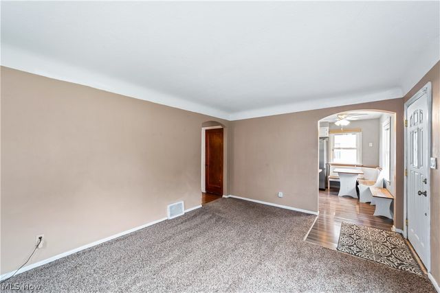 5000 Kenmore Avenue, Parma, OH 44134