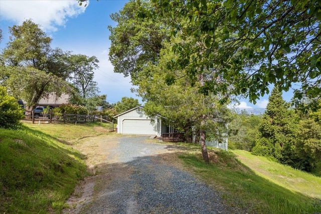 6597 Baralee Ln, Placerville, CA 95667