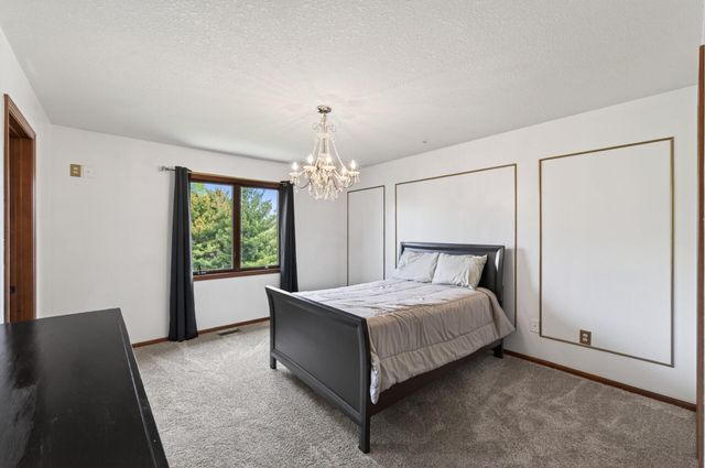 16191 Crane Street NW, Andover, MN 55304