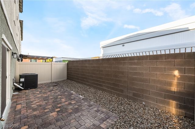 6818 Truffle Gray Street, Las Vegas, NV 89148