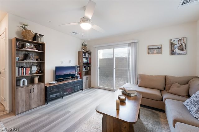 6818 Truffle Gray Street, Las Vegas, NV 89148