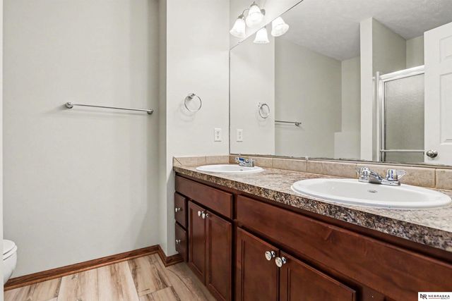 5973 Silver Brook Place, Lincoln, NE 68521