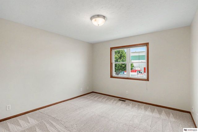 5973 Silver Brook Place, Lincoln, NE 68521