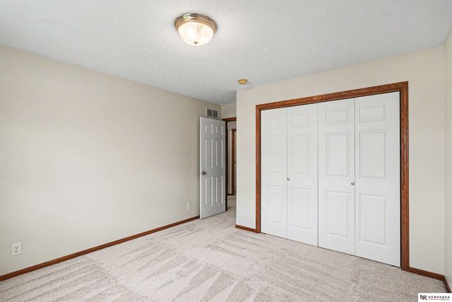 5973 Silver Brook Place, Lincoln, NE 68521