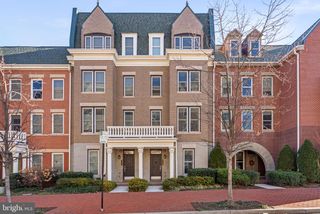 2505 MAIN LINE BLVD, Alexandria, VA 22301