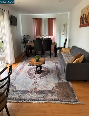 1078 1078 Via Enrico, San Lorenzo, CA 94580