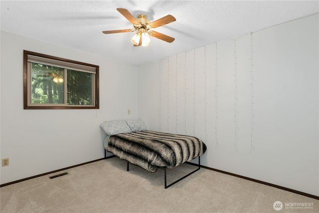 4727 171st Avenue Ct E, Lake Tapps, WA 98391