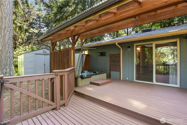 4727 171st Avenue Ct E, Lake Tapps, WA 98391