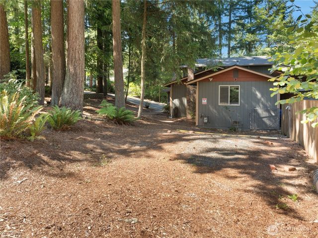 4727 171st Avenue Ct E, Lake Tapps, WA 98391